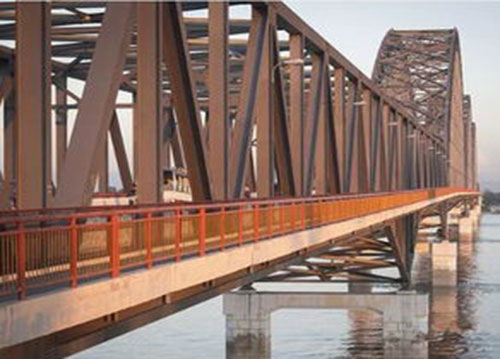 介绍桥梁钢结构氟碳漆的配套方案及修补工作